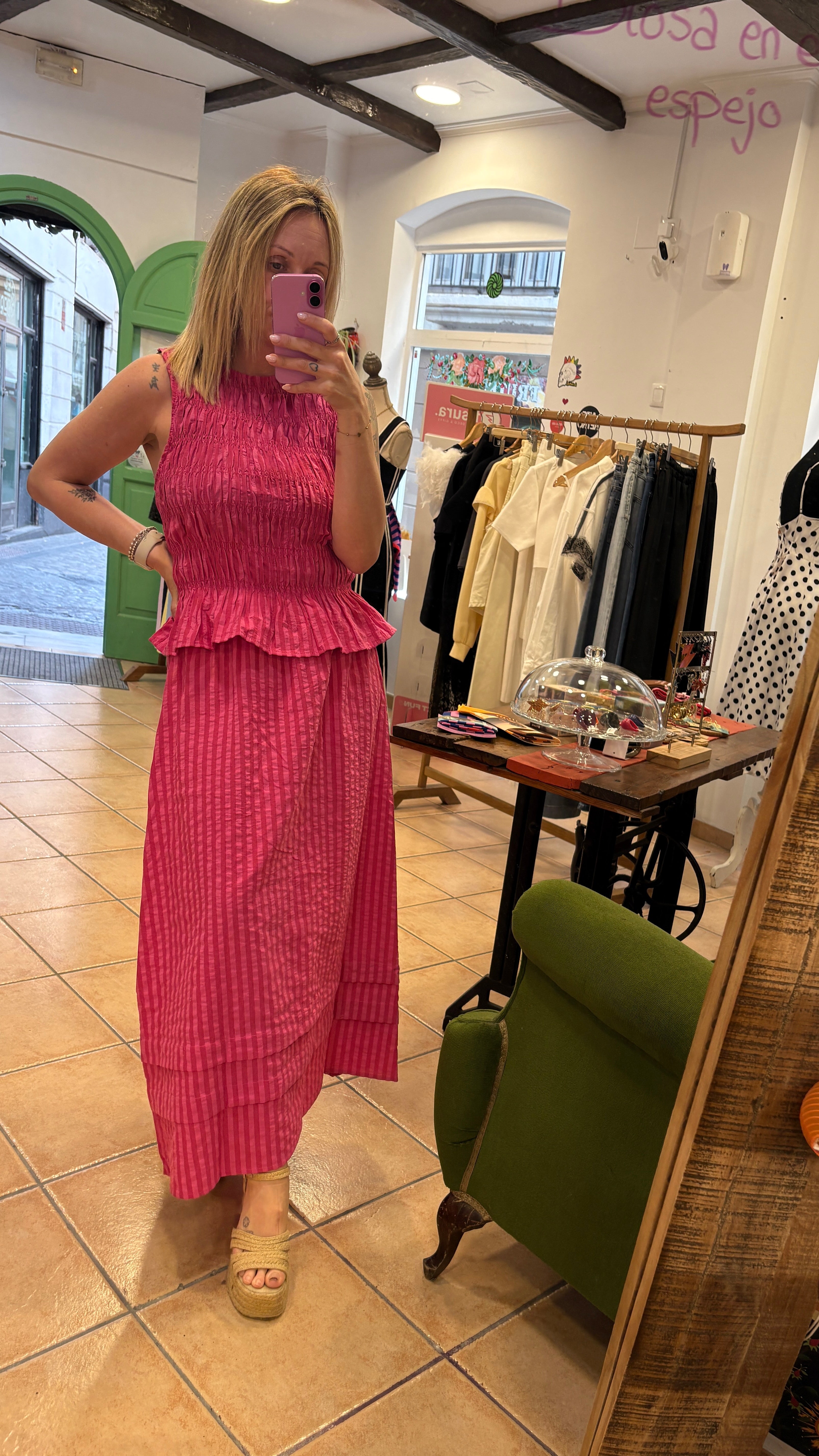 Conjunto Mónica — Top y Falda Midi