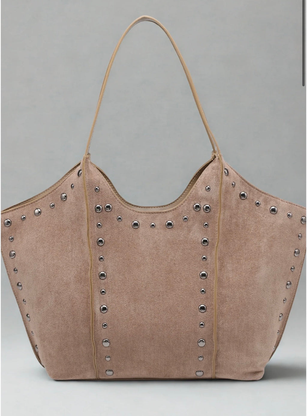 Bolso tachuelas