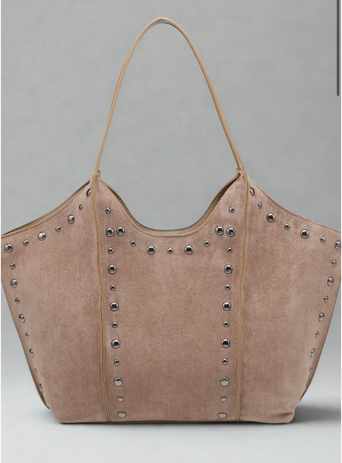 Bolso tachuelas