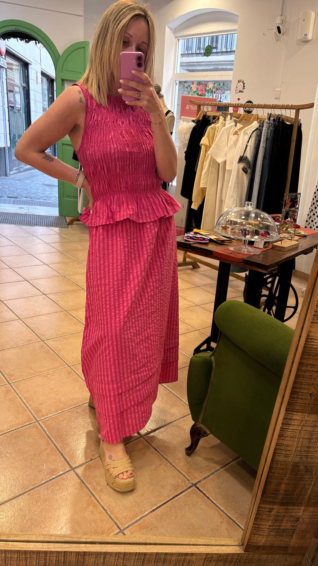Conjunto Mónica — Top y Falda Midi