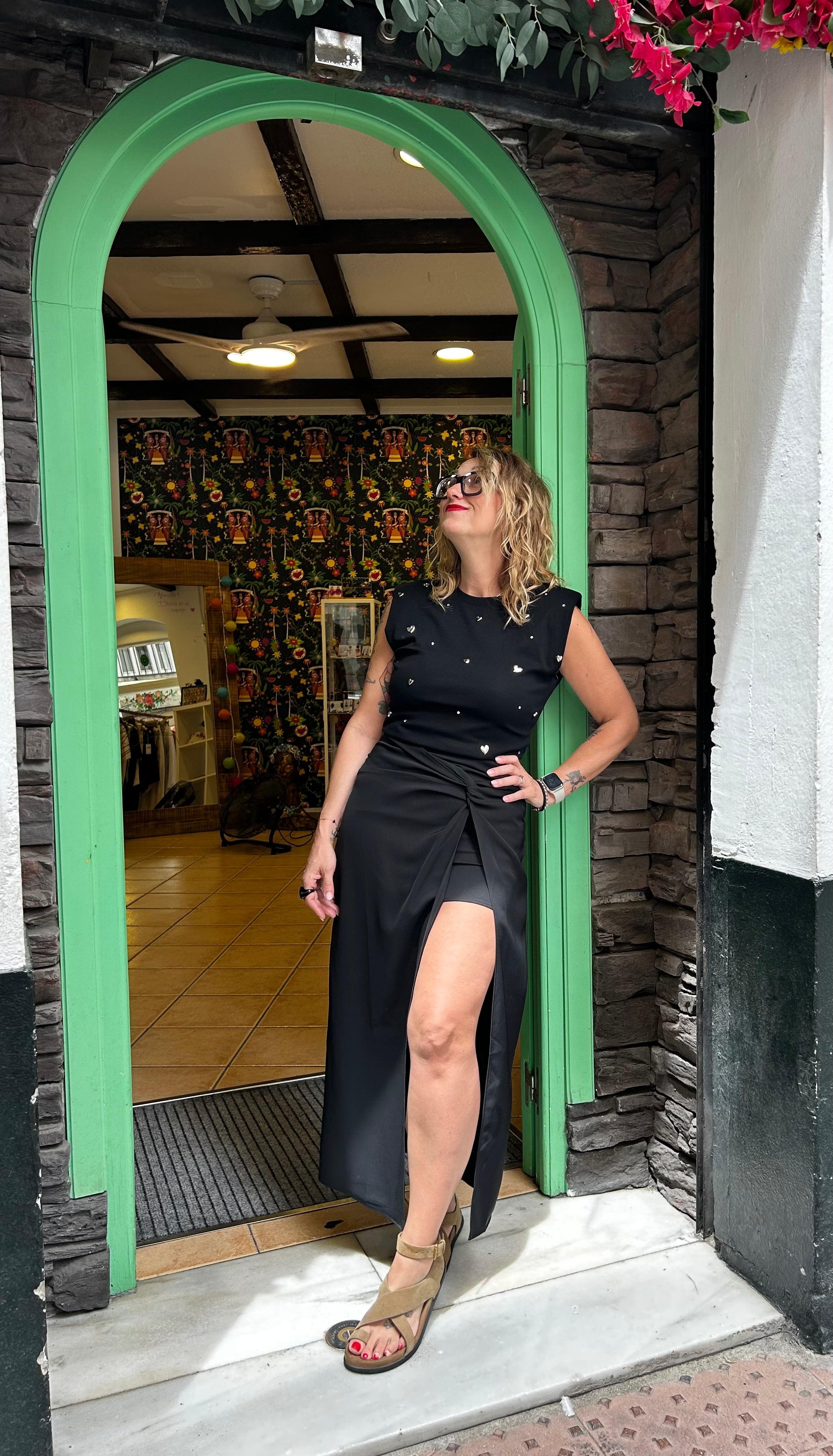 Falda negra efecto pareo