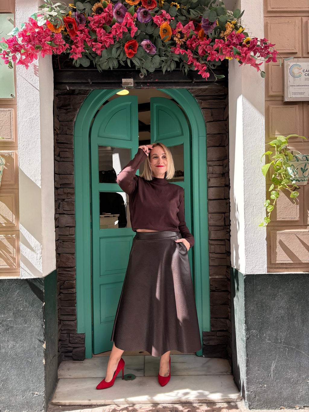 Falda midi polipiel