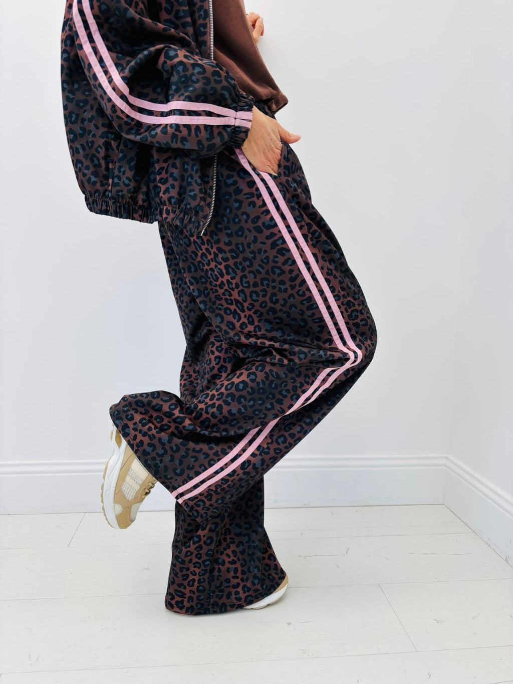 Conjunto Animal Print Oversize Rosa - 2 Piezas