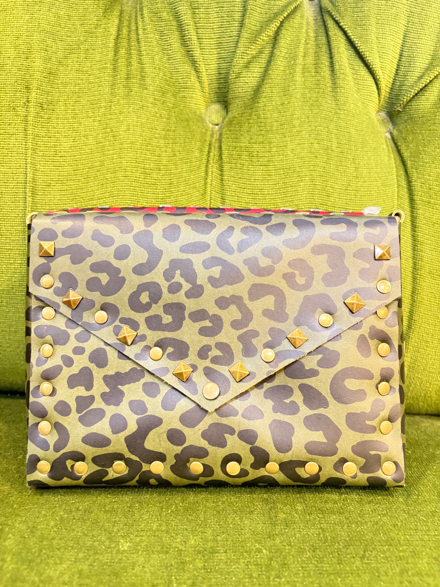 Bolso artesano en piel