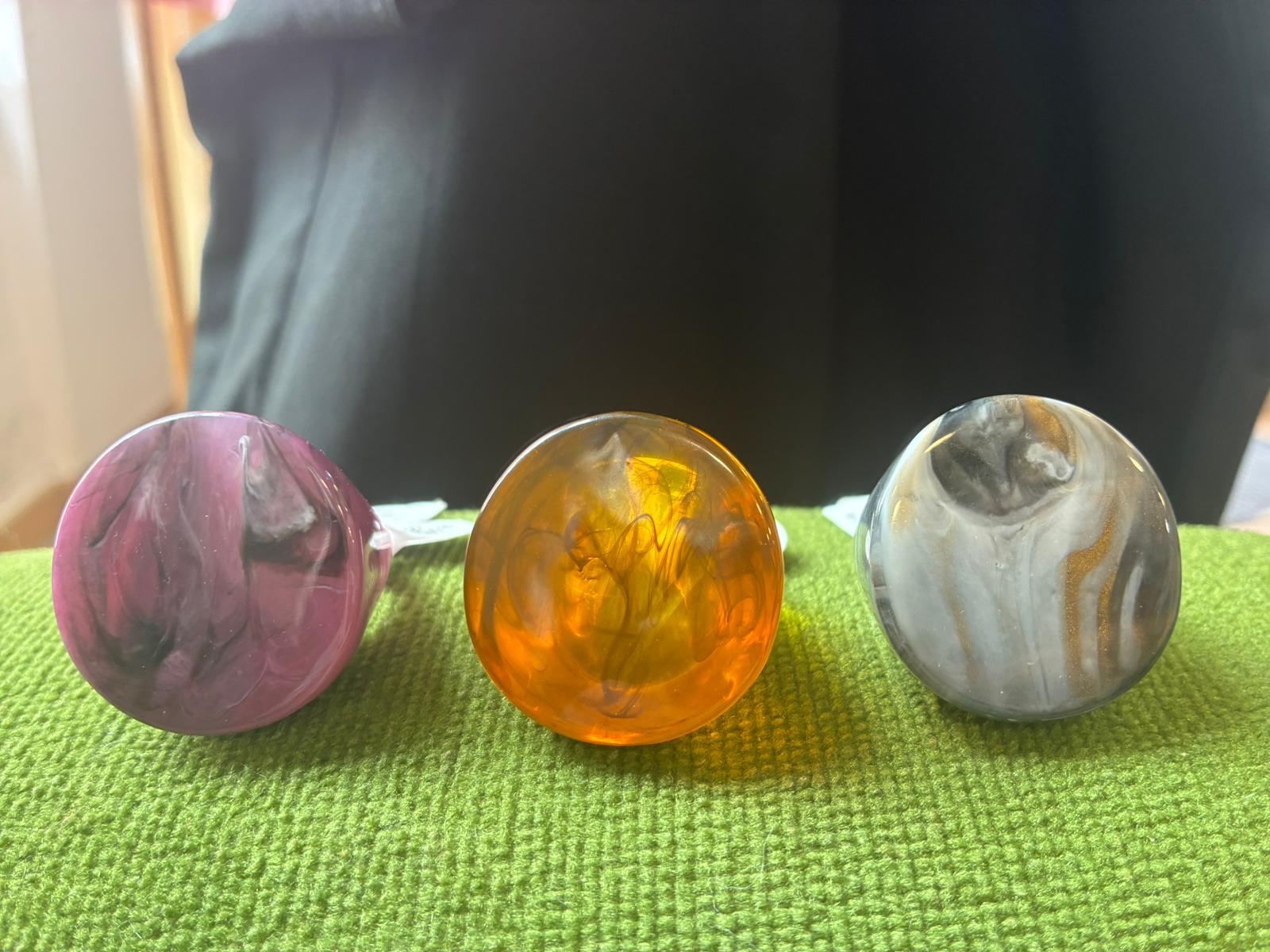 Anillo resina grande