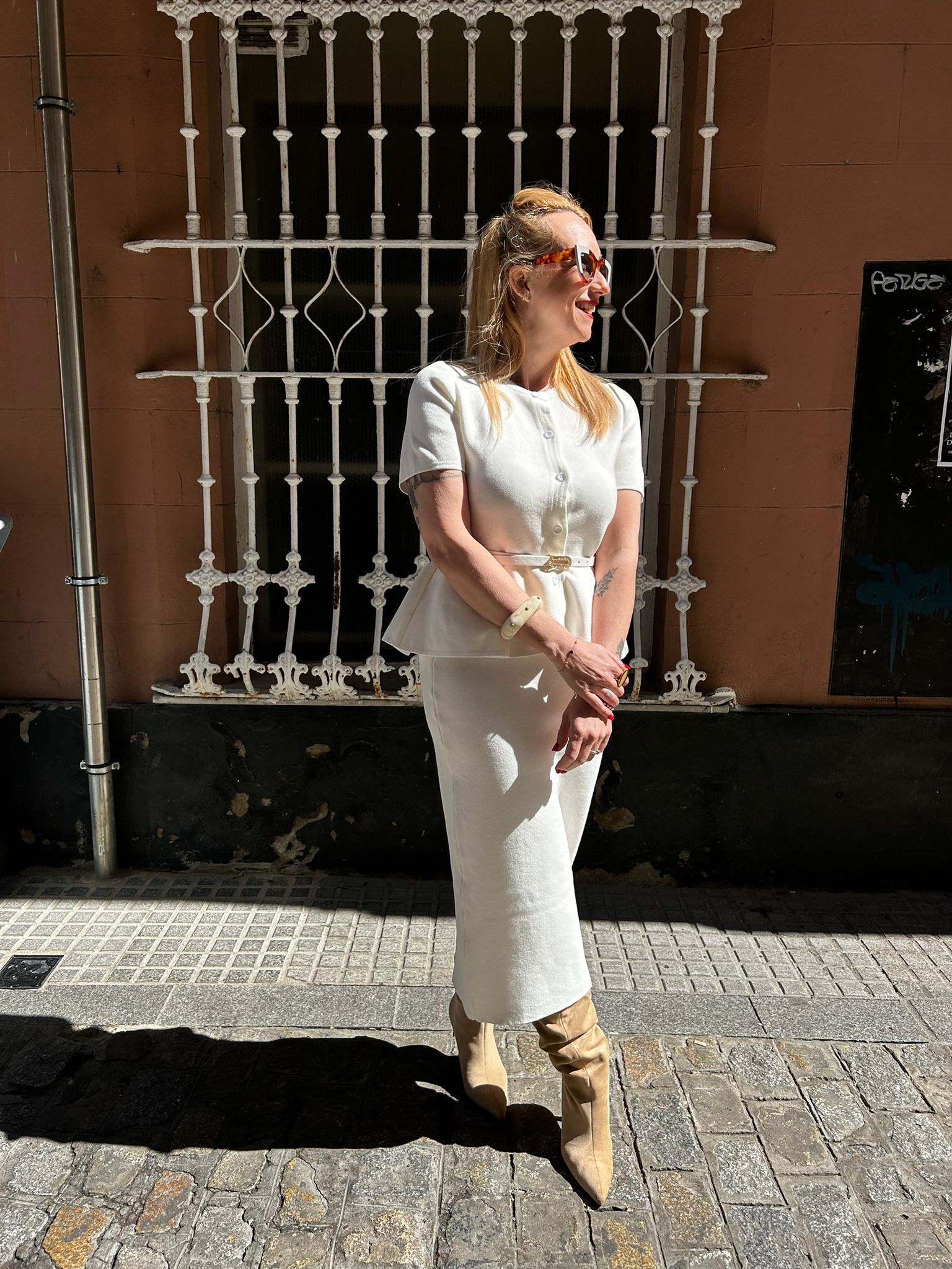 Conjunto Lady — Chaqueta y Falda Midi en Punto